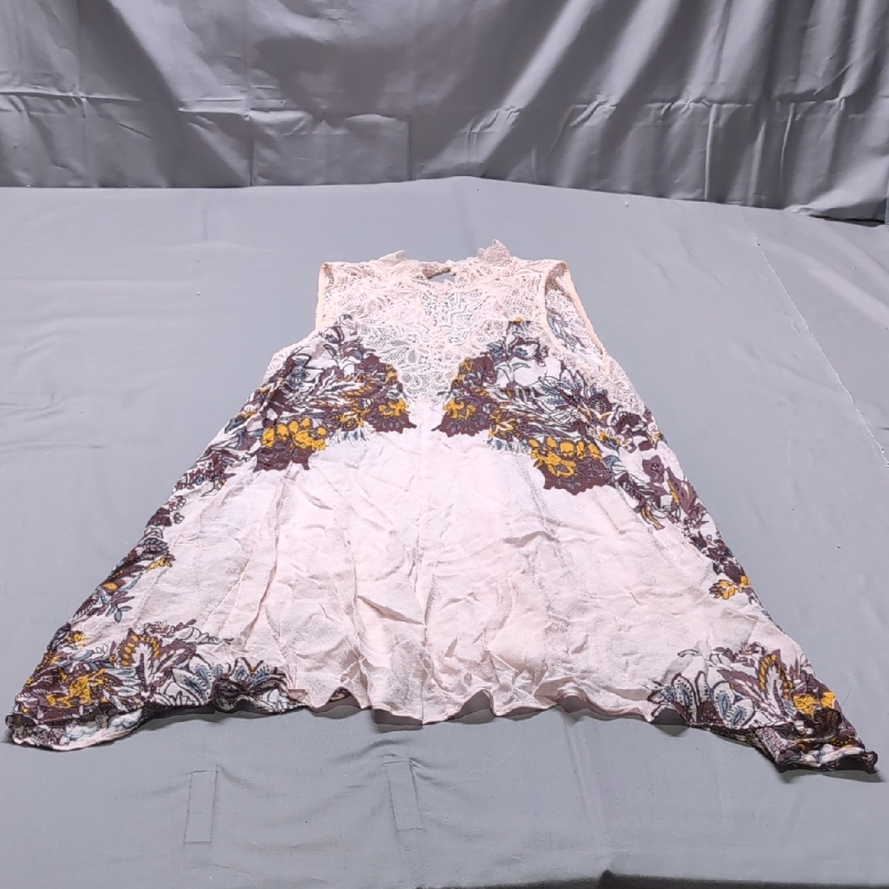 Free People Floral Lace Blouse in Cream and‎ Yellow